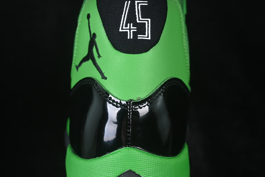 Air Jordan 11 “Dark Green”