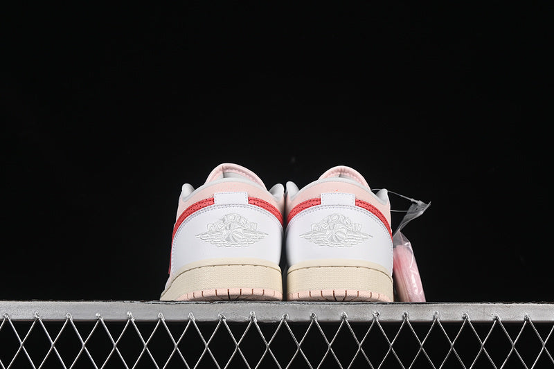 Air Jordan 1 Low “Strawberry Milkshake”