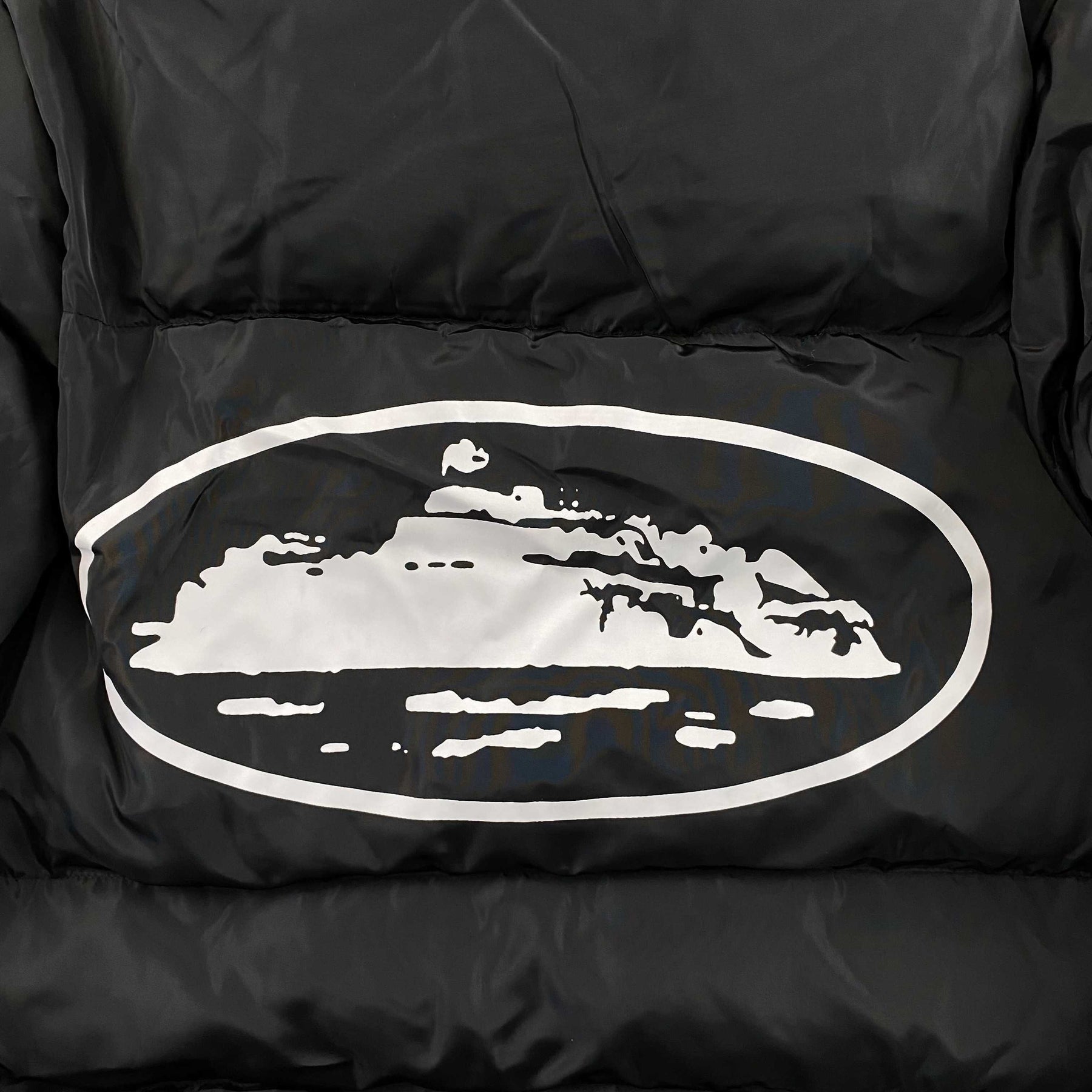 Jaqueta Corteiz “Island Puff Print”