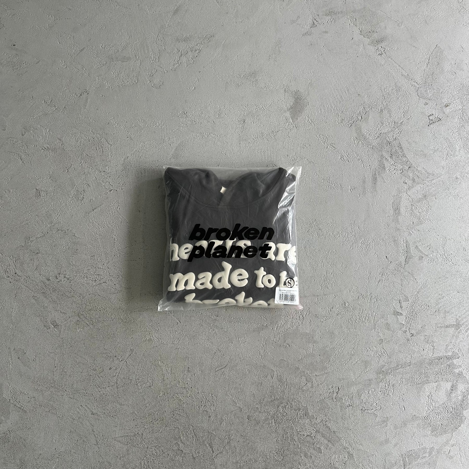 Moletom Broken Planet “Hearts are made to be Broken”