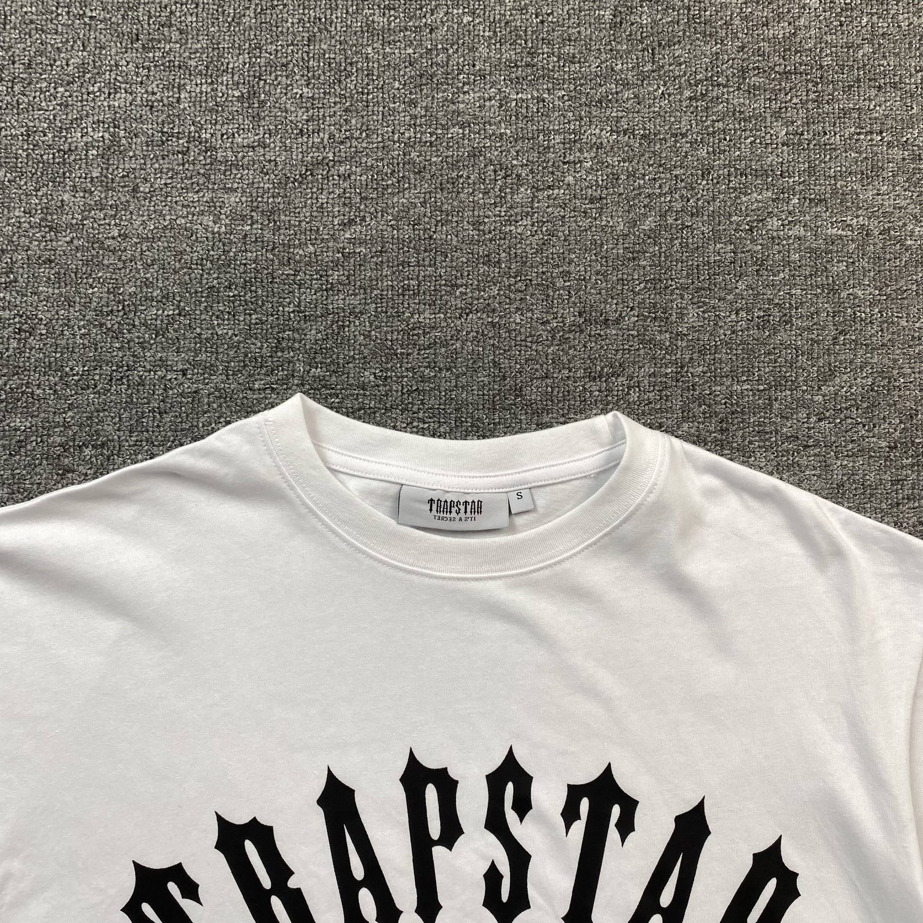 Camisa Trapstar ”Its a Secret” ( Branca )
