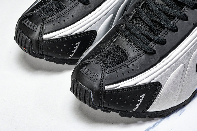 Nike Shox R4 “Psychic Blue”