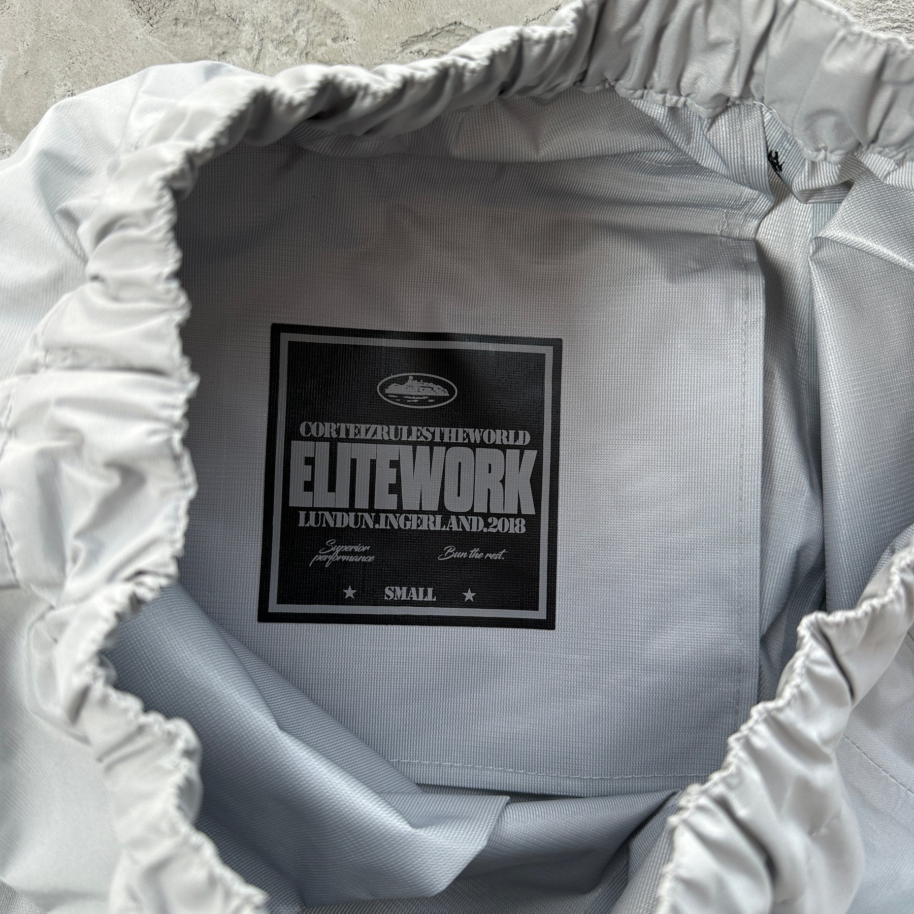 Calça Corteiz “Track White Pants”