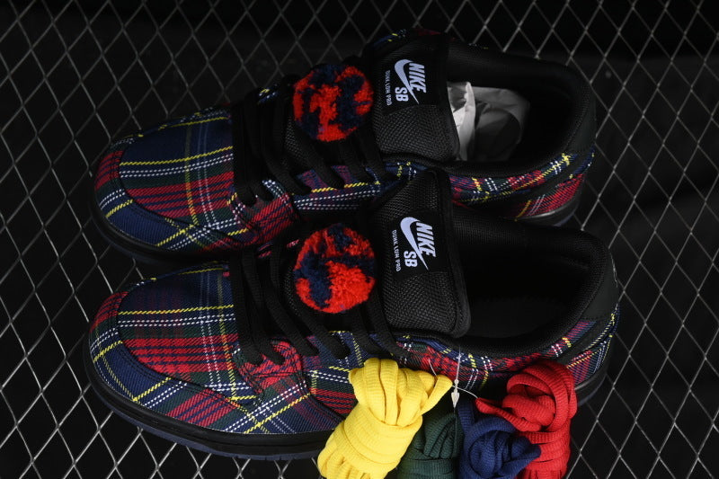 Dunk x Nardwuar “O’ Shanter Hat Black”