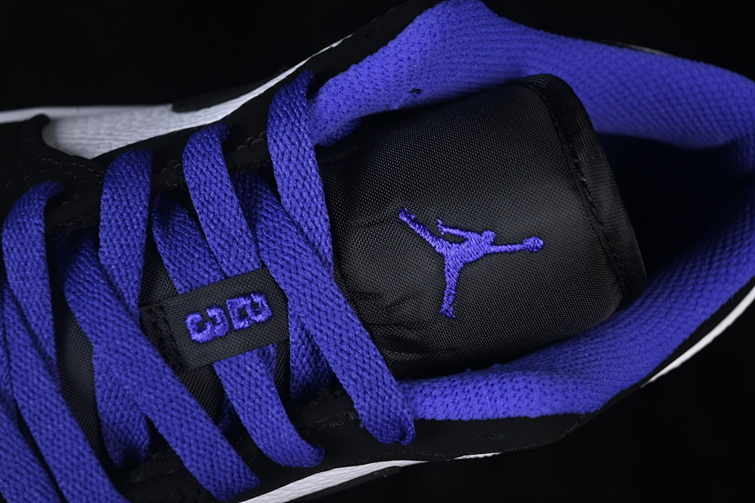 Air Jordan 1 Low "Concord”