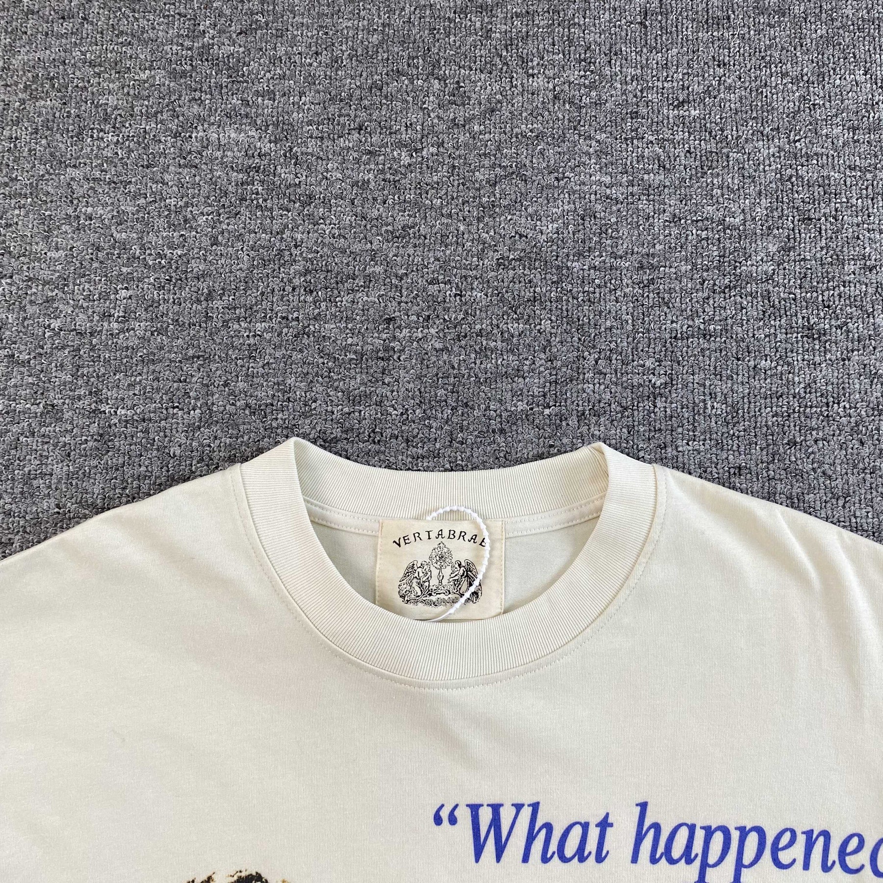 Camisa Vertabrae “What Happend To Your Hand”