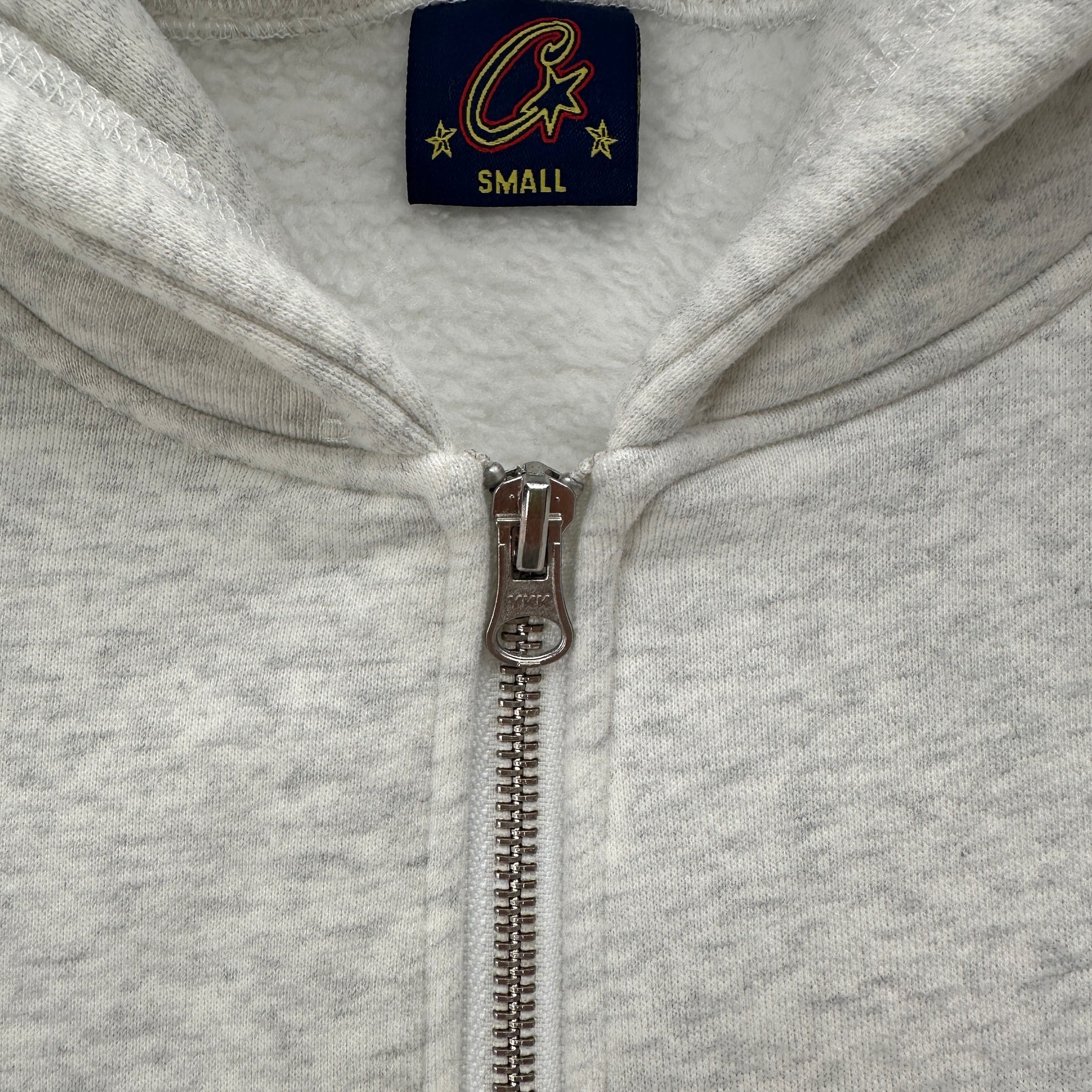 Conjunto Corteiz “College Arch Open”