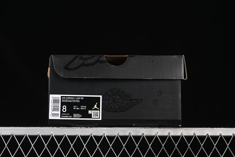 Air Jordan 1 Low “Black White Dark Smoke Grey”