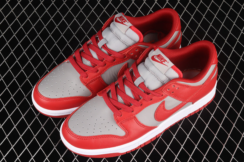 Dunk “ Unversity Red-White”