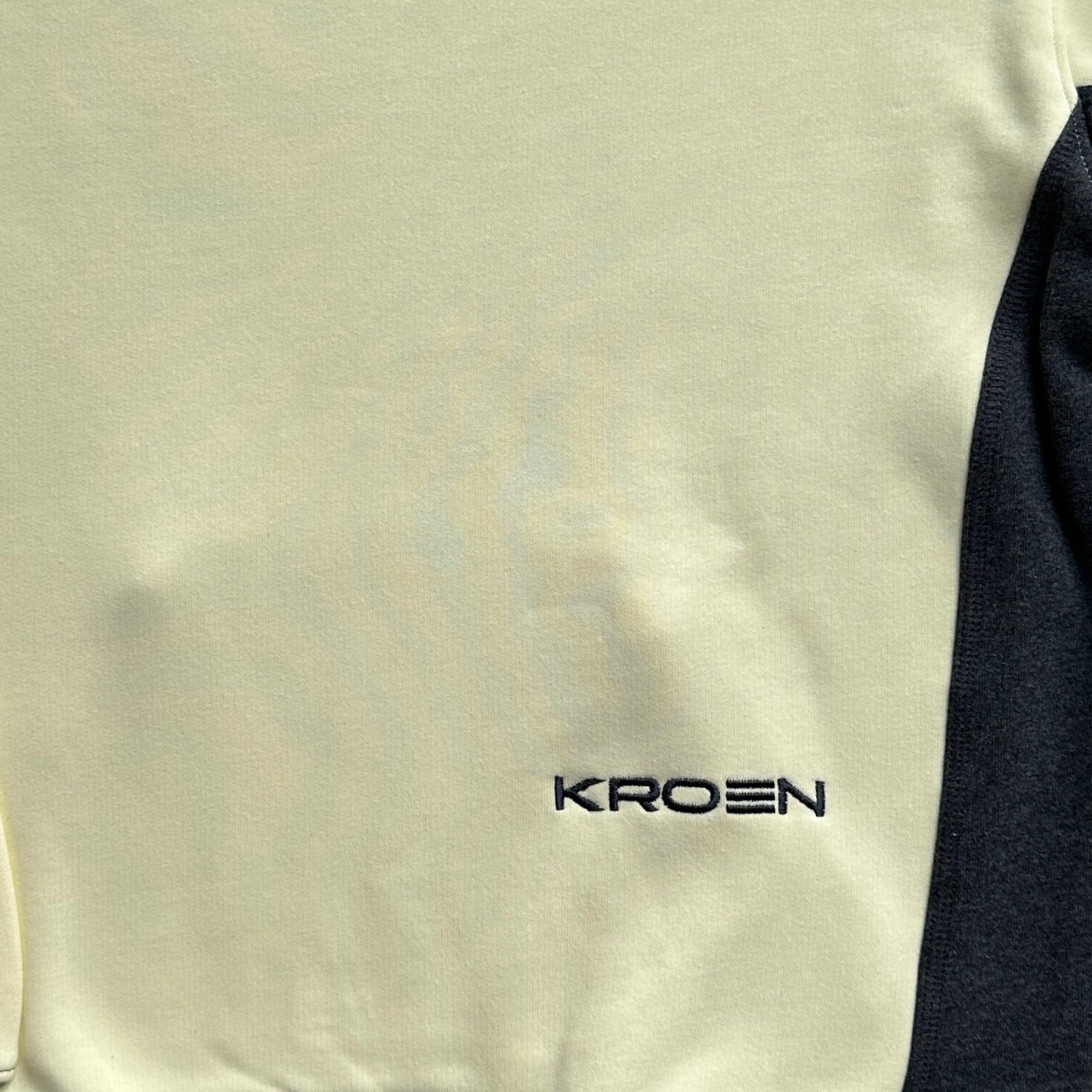 Conjunto Kroen “Two-Color Embroidery Sports”
