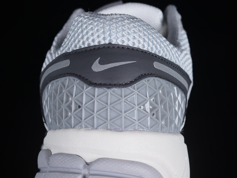 Vomero 5 “Wolf Grey"