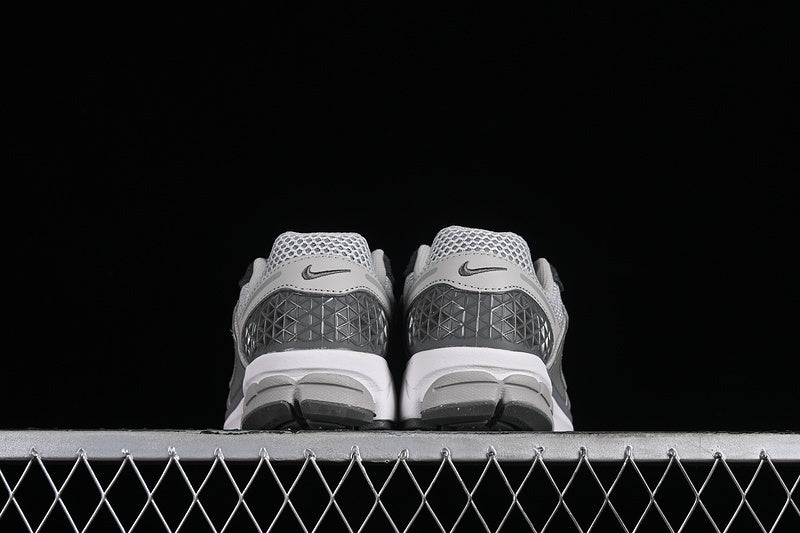 Vomero 5 “Cool Grey"