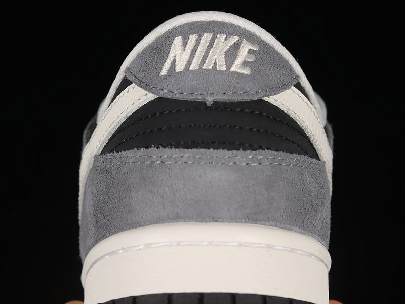 Dunk “Black Stealth”