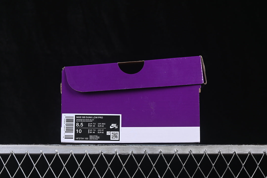 Dunk “White Black”