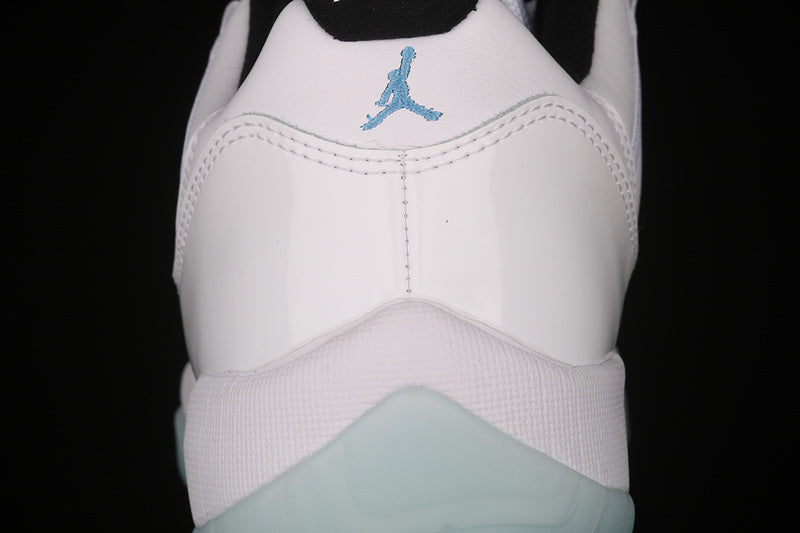 Air Jordan 11 Low ”Legend Blue”