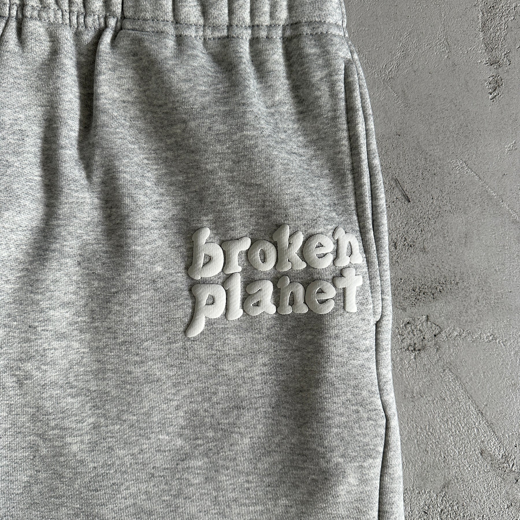 Conjunto Broken Planet “Flecking Grey”
