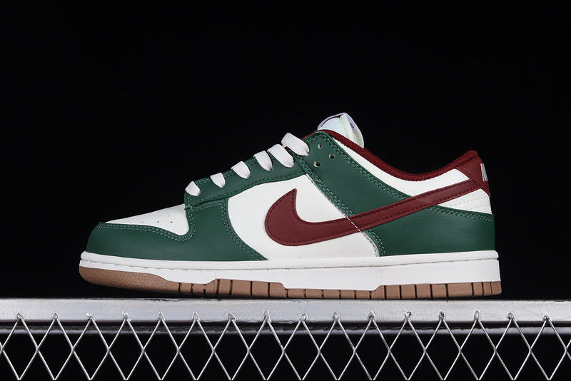 Dunk “Gorge Green”