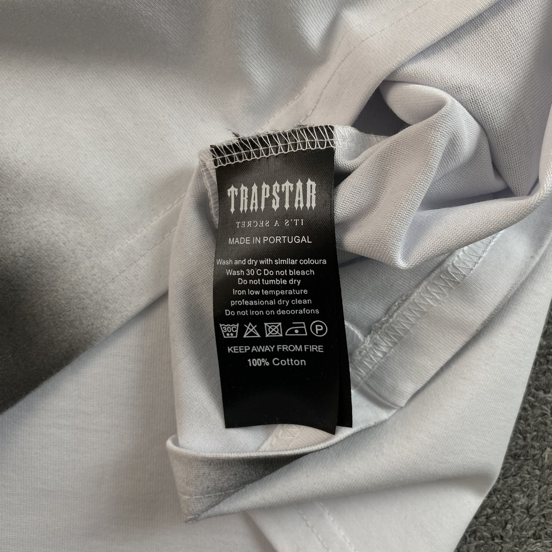 Camisa Trapstar “Bones”