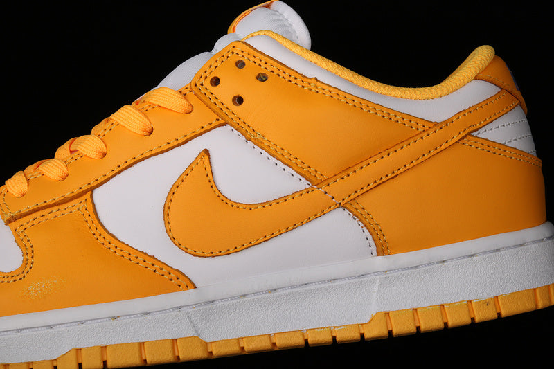 Dunk “Laser Orange”