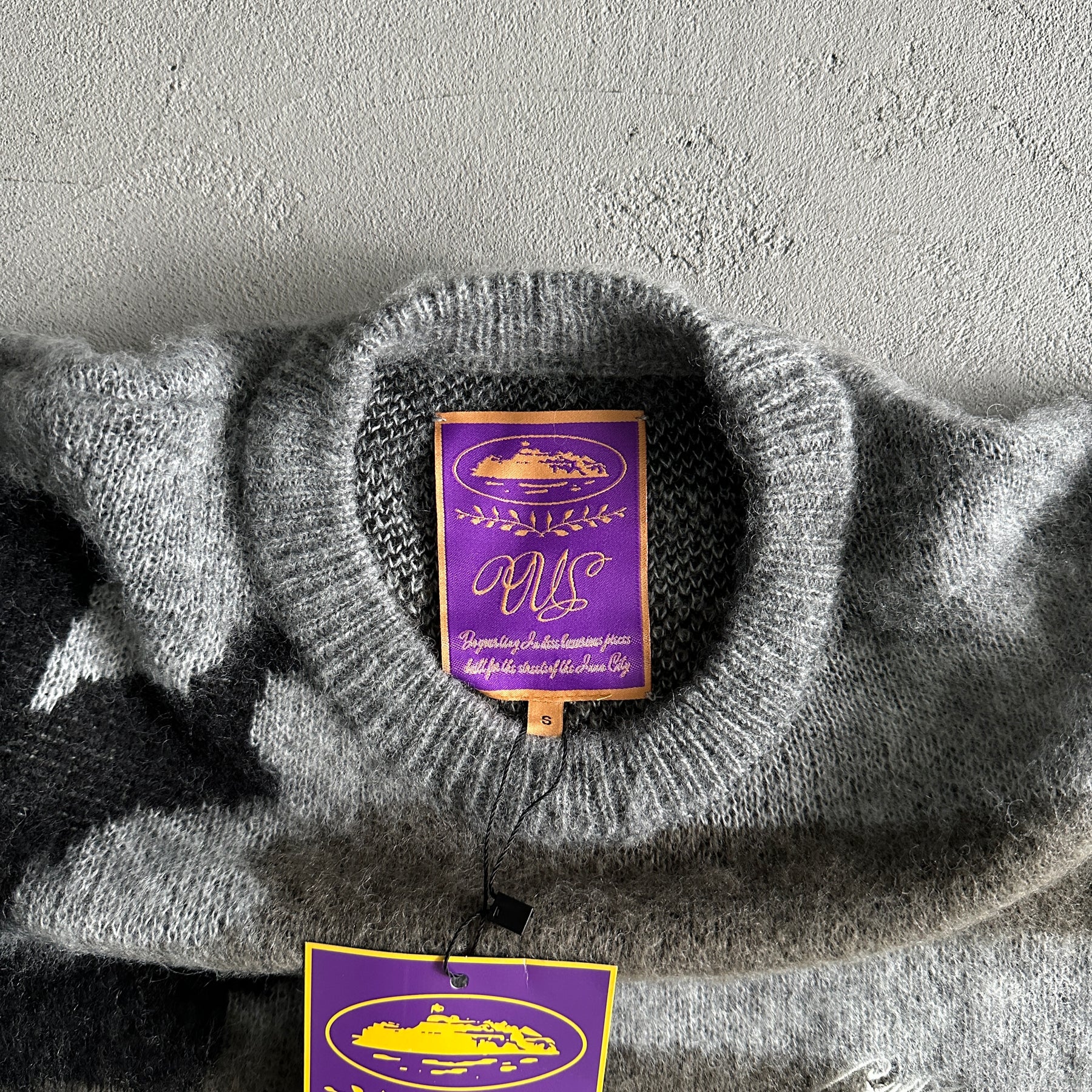 Sueter Corteiz “Mohair kmit” ( Ocean Camo )