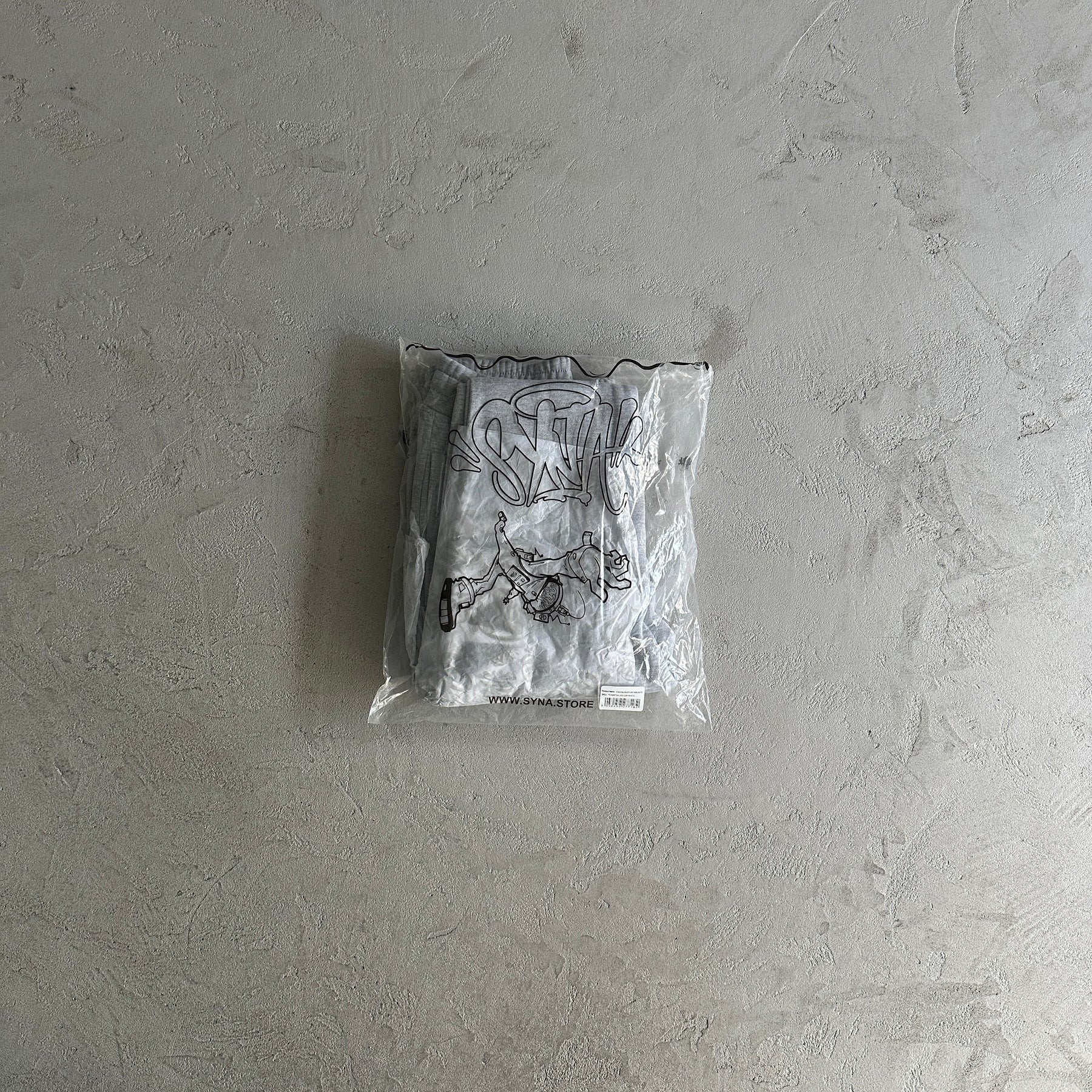 Conjunto Syna World “Safety Grey“