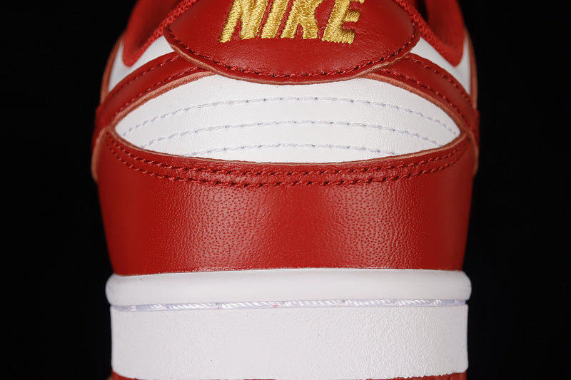 Dunk “Gym Red”