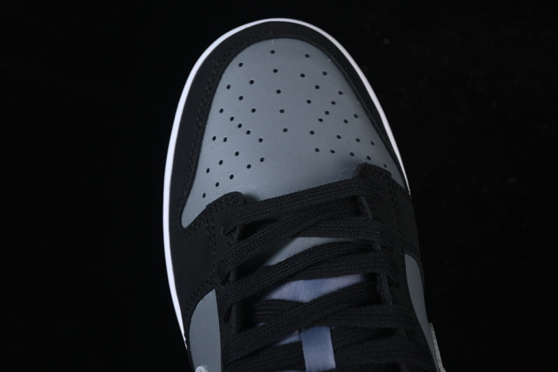 Dunk “Black Smoke Grey”