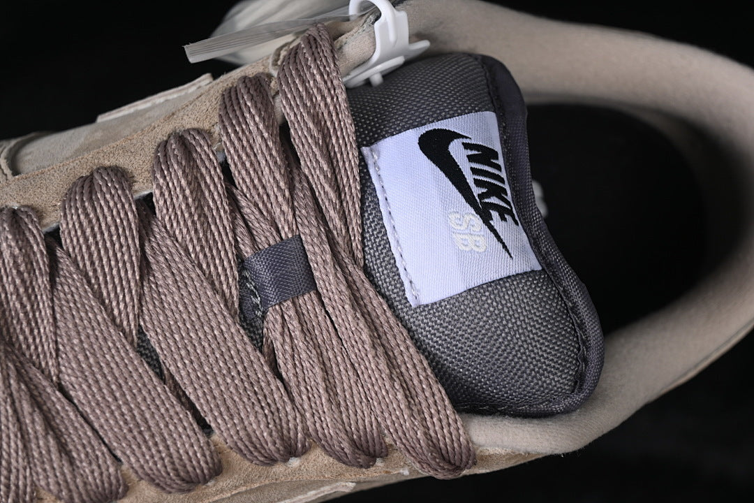 Dunk “Parachute Beige”