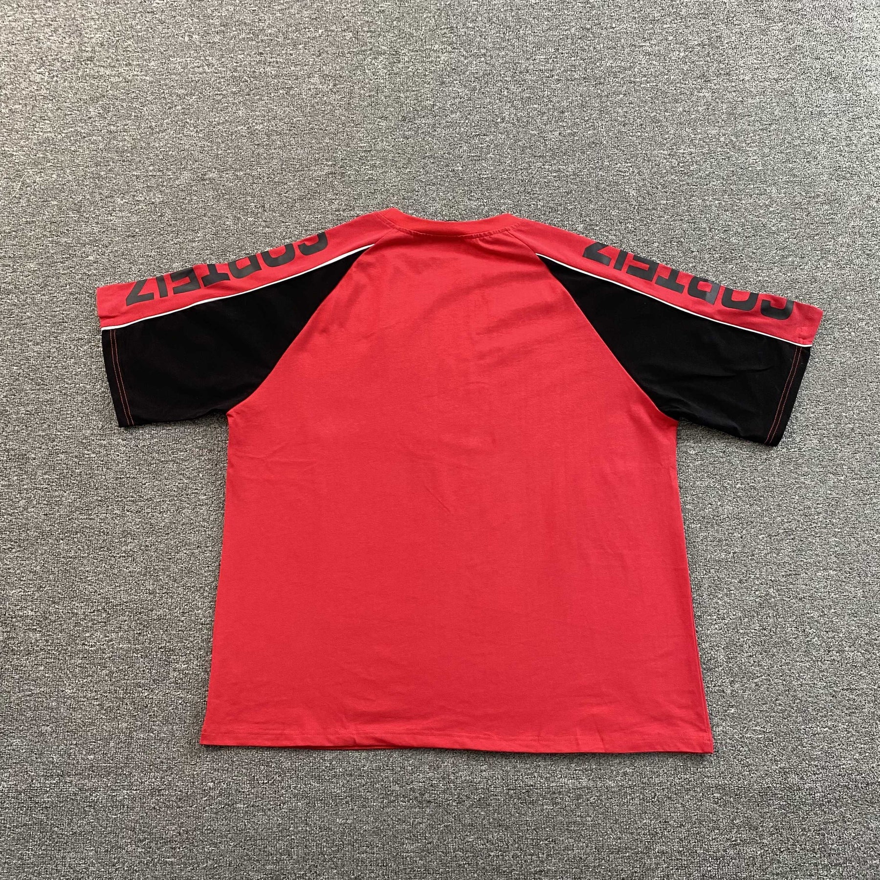 Camisa Corteiz “Raglan Sport”