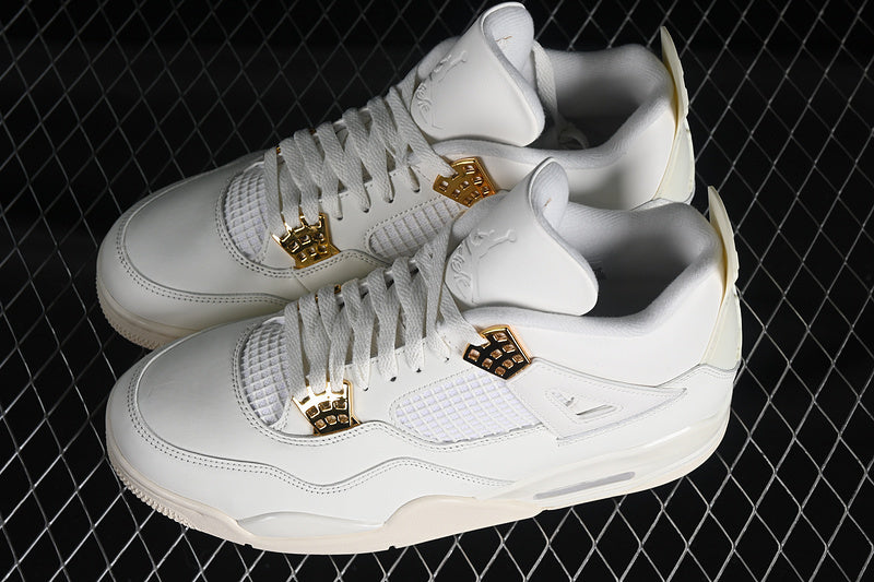 Air jordan 4 “Metallic Gold”