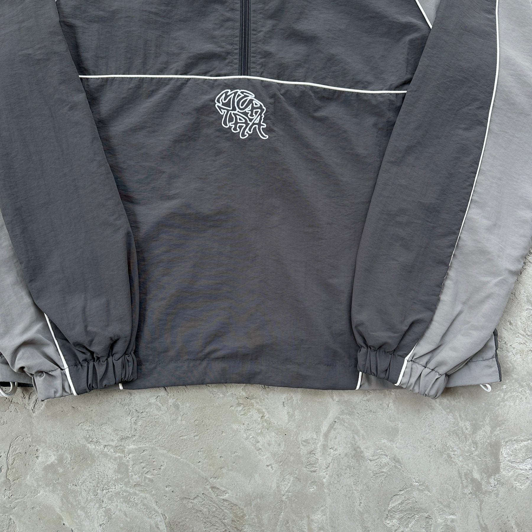 Conjunto Mertra “Mer Embroidered Woven”