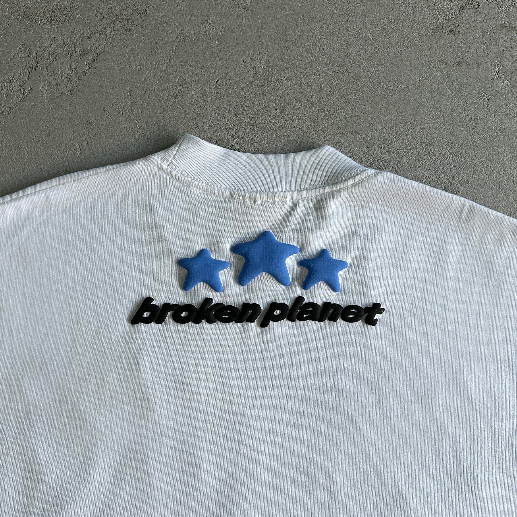 Camisa Broken Planet “Brighter Days Are Ahead”
