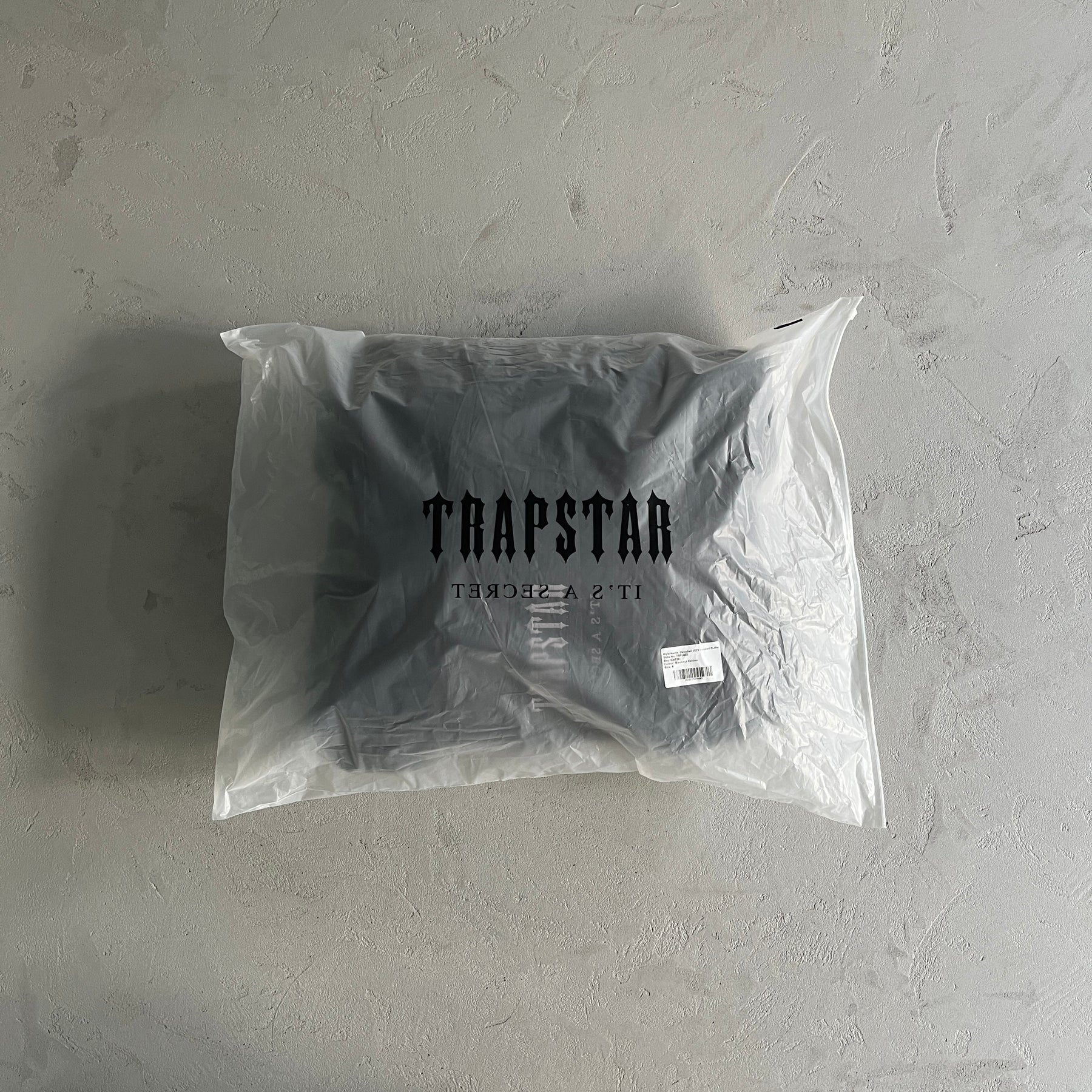 Jaqueta Trapstar “Decoded 2022 Hooded” ( Blackout )