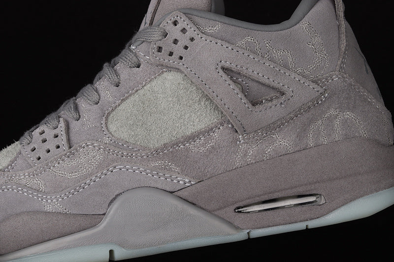 Air jordan 4 x Kaws