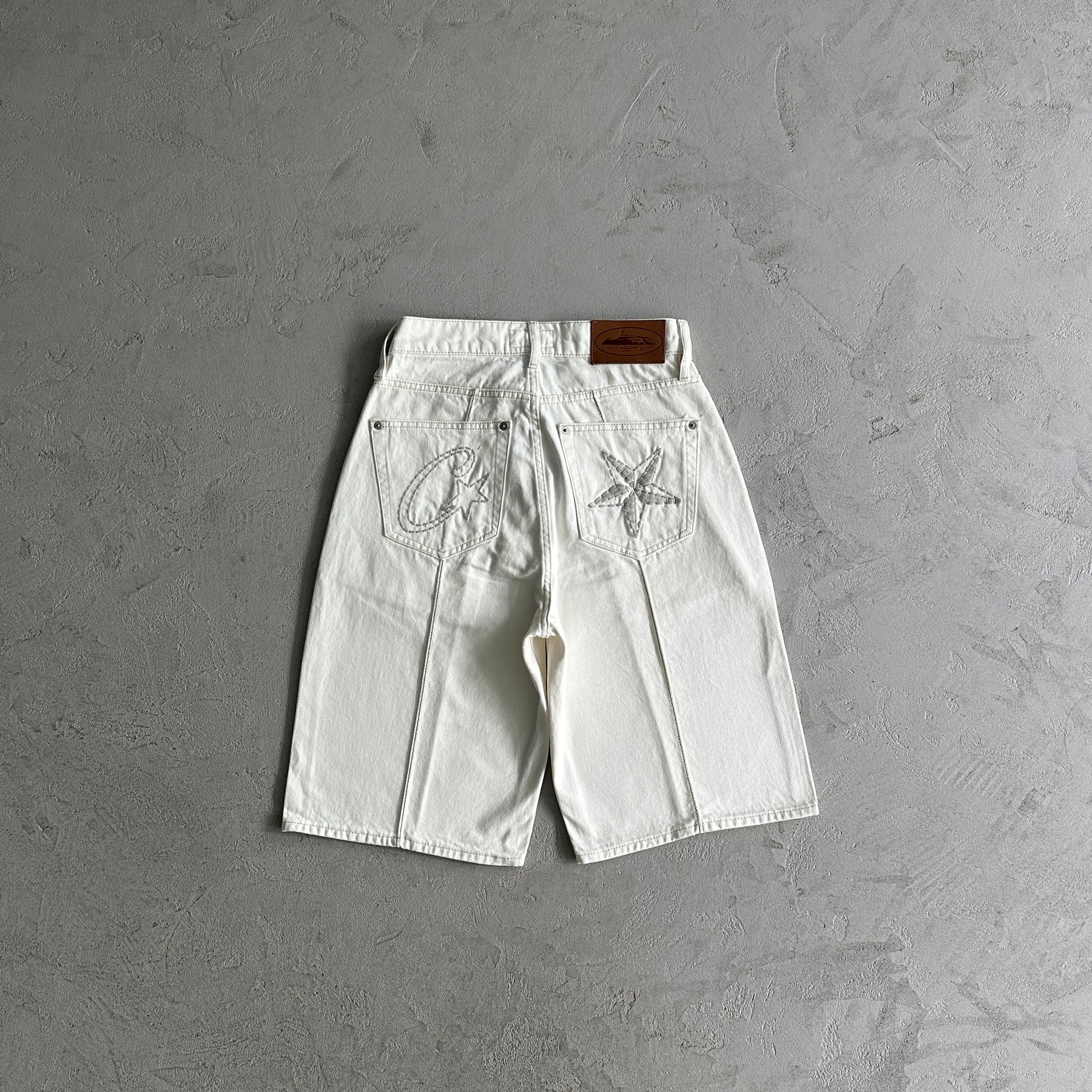 Shorts Corteiz “Denim Genes” ( Branco )