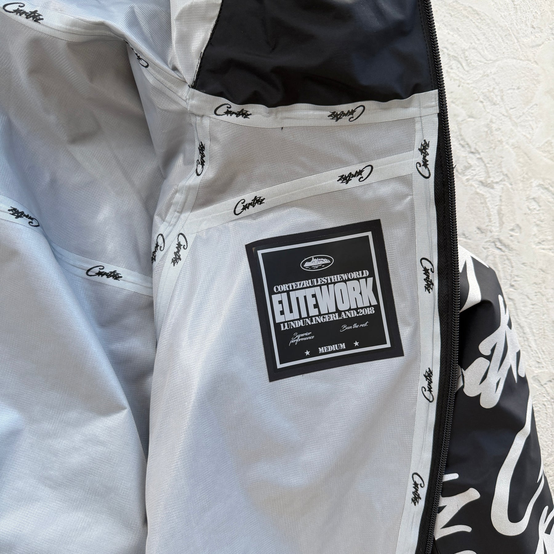 Jaqueta Corteiz “Elitework Shell” ( Preta )