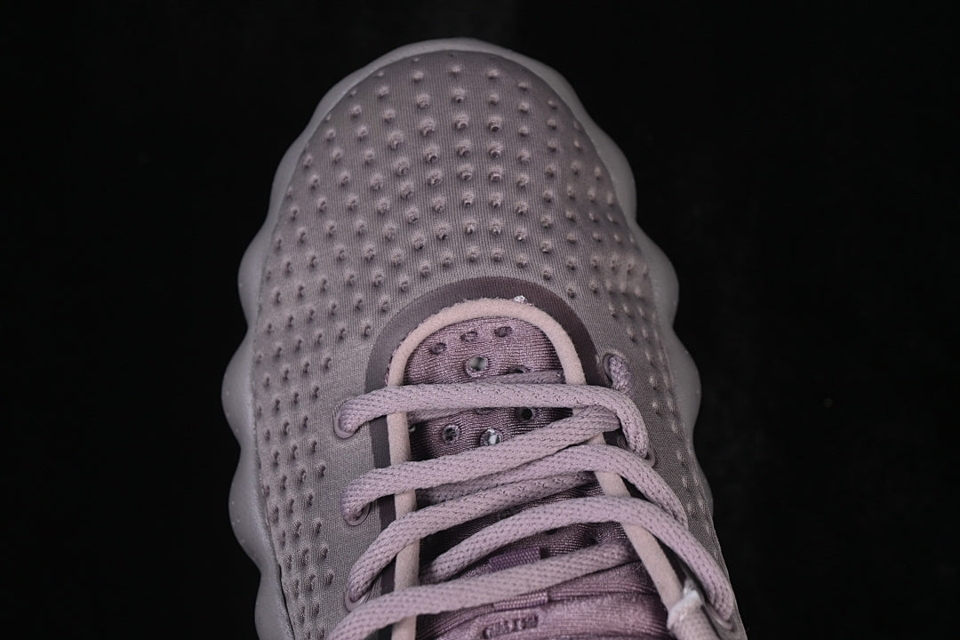 Nike mind 002 “Metallic Cool Grey”