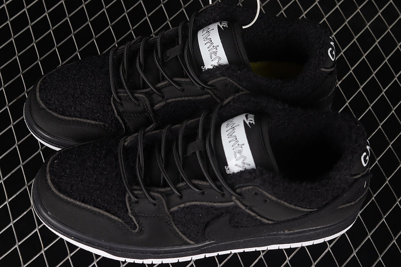 Dunk “Gnarhunters”