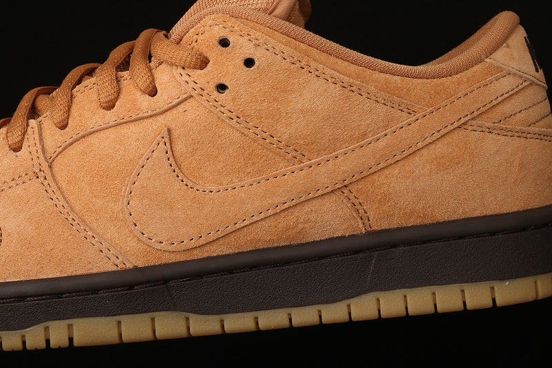 Dunk “Wheat Mocha”