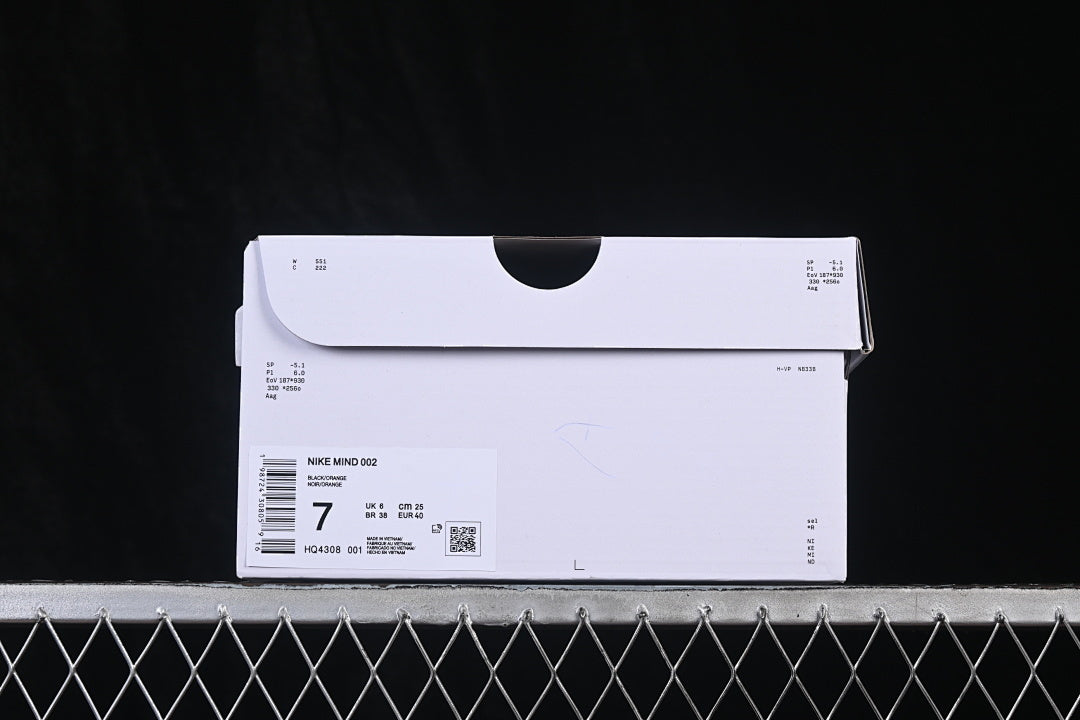 Nike mind 002 “Nike Crimson”