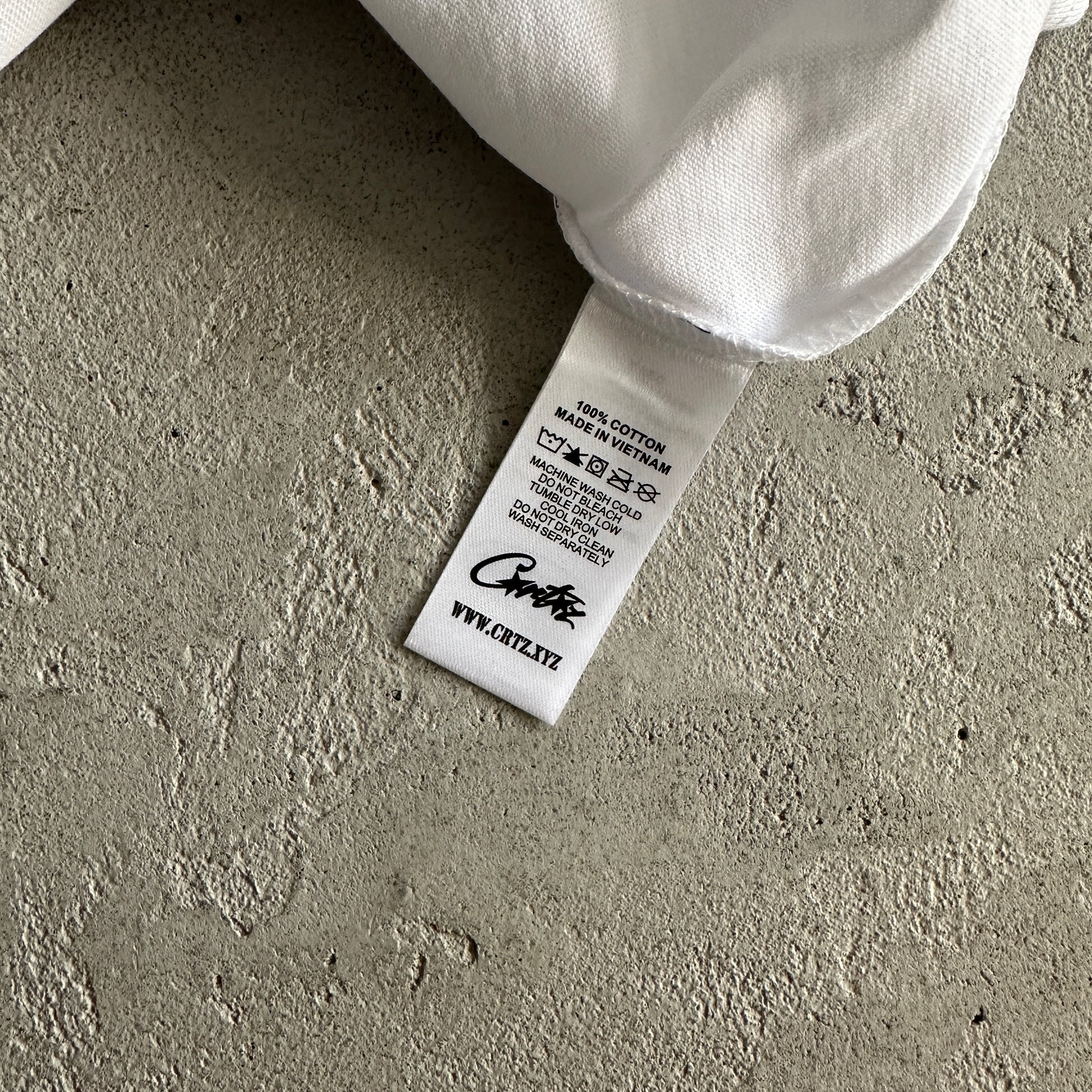 Camisa Corteiz ”Regne Surle Monde” ( Branca )