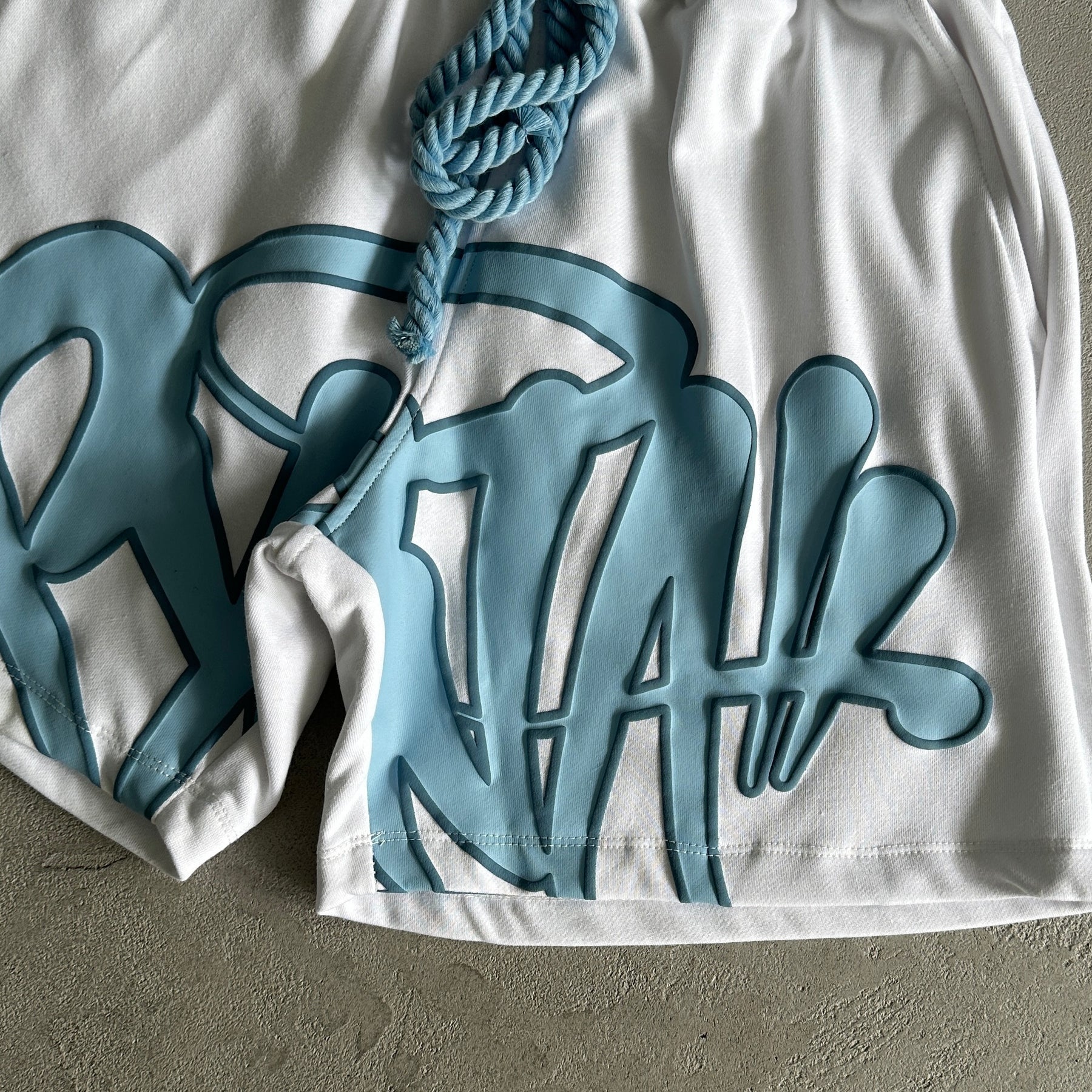 Conjunto Syna World Verão ( Branco e Azul )