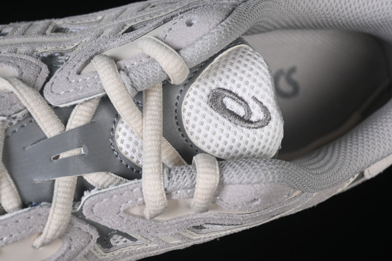 Asics Gel Nyc “Cream Grey”