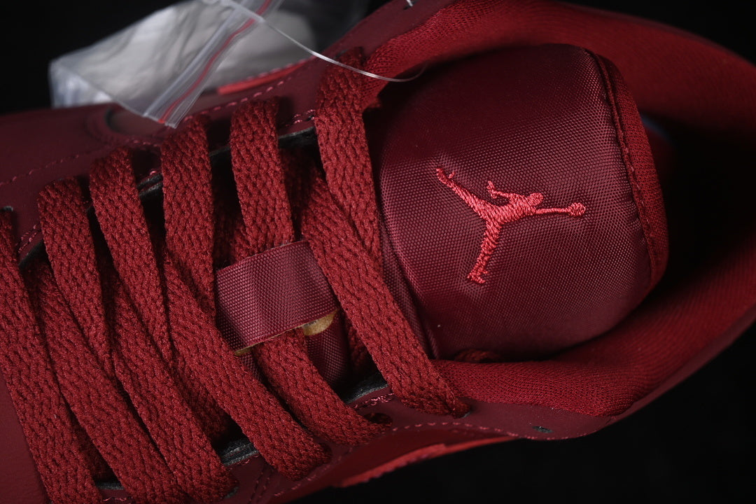 Air Jordan 1 Low "Valentine's Day”
