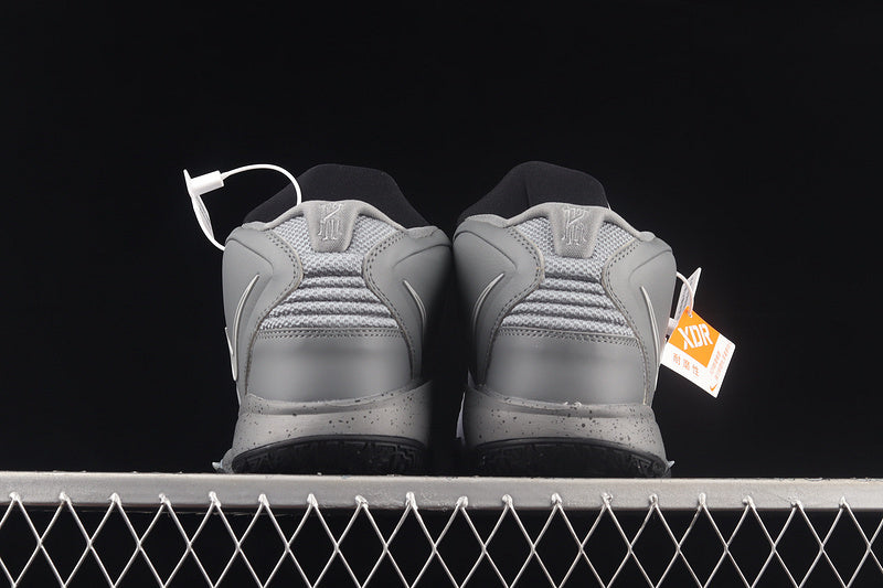 Nike Kyrie 8 “Light Grey”
