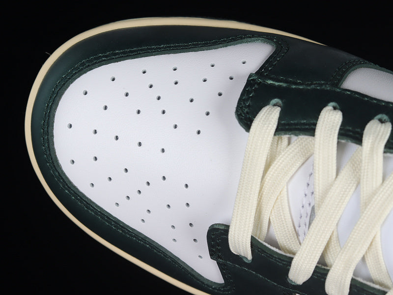 Dunk “Vintage Aged Green”