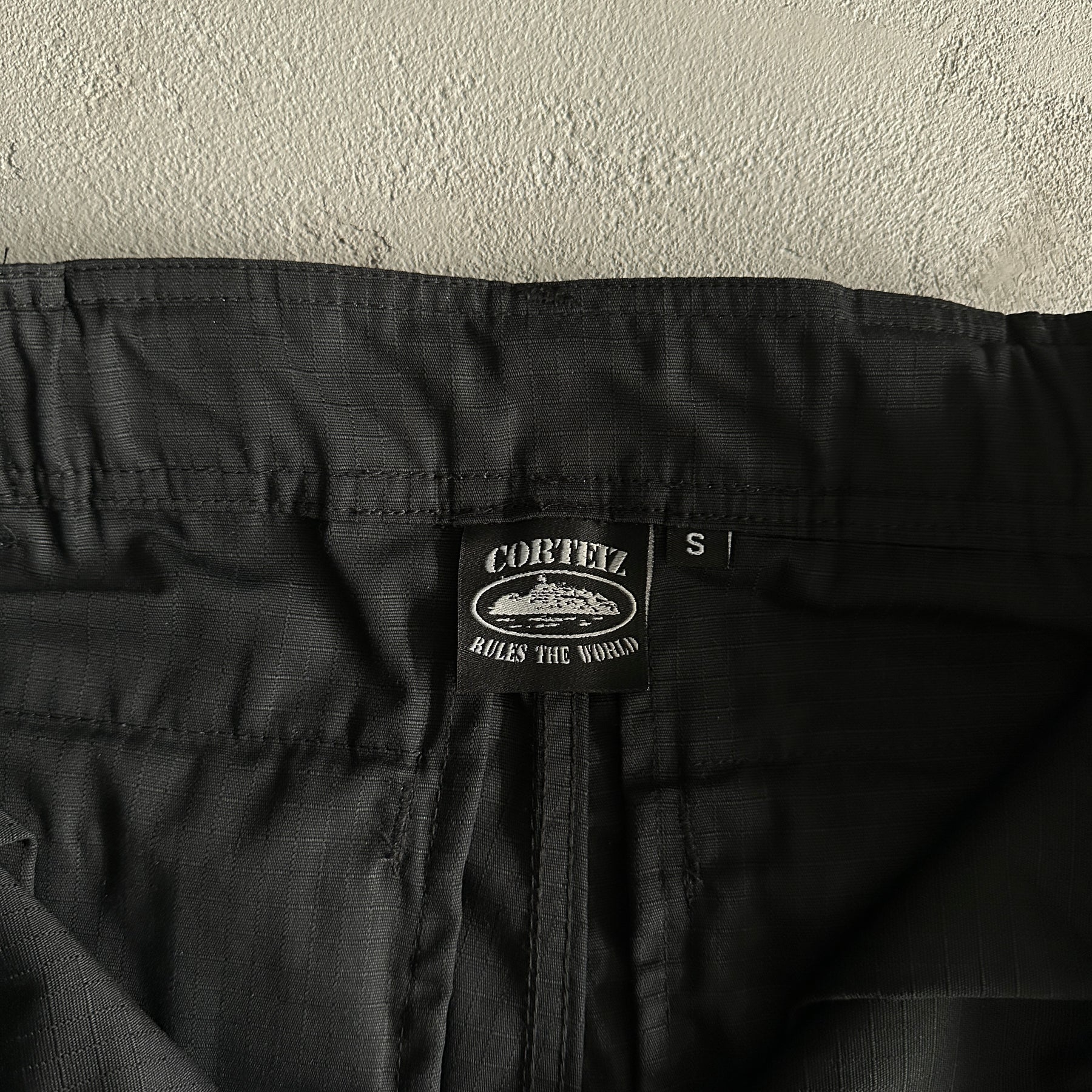 Shorts Corteiz “Og Triple Black”