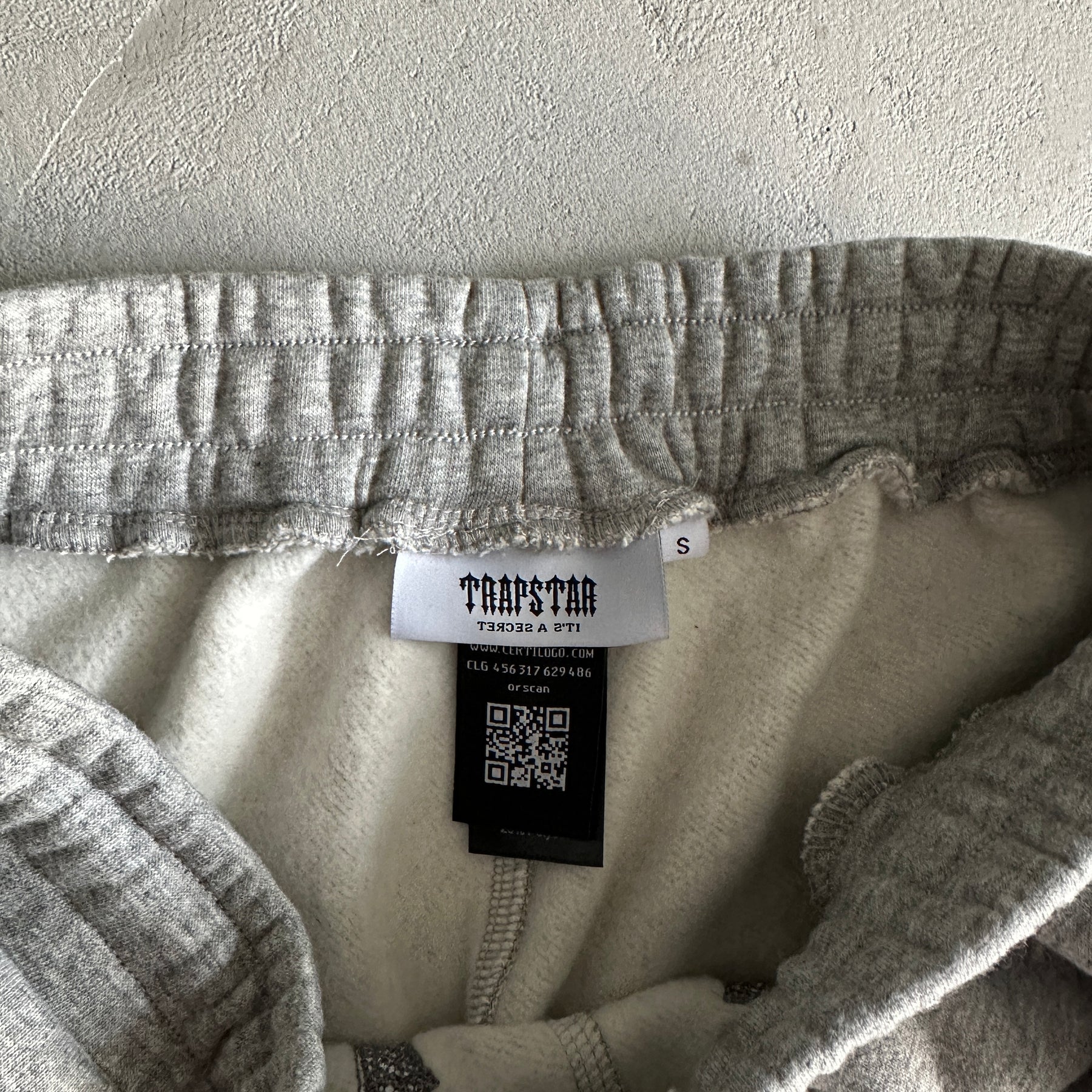 Conjunto Trapstar “Arch”