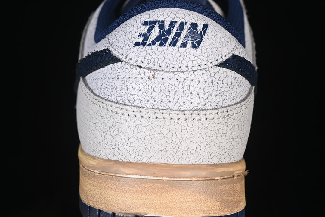 Dunk x Stranger Things “Phantom And Midnight Navy”