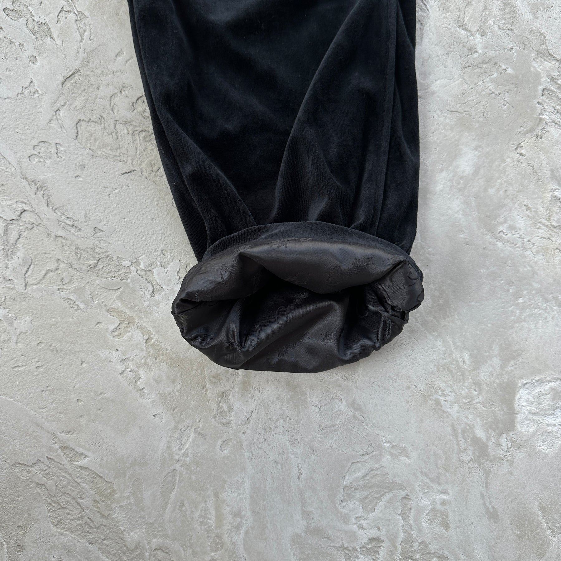 Conjunto Corteiz “Valvet Track”